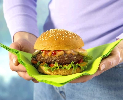 Canadian-Beef-So-Simple-Backyard-Beef-Burger
