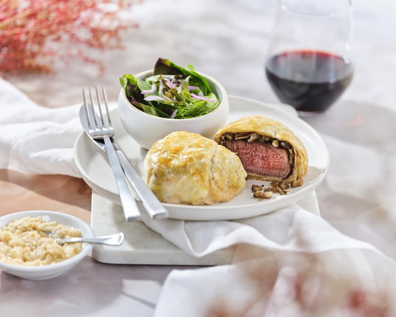 Beef Wellington Packages For Everyone Canadian Beef Canada Beef   221115 Canada Beef Mini Beef Wellington 008 2 1500x1200 