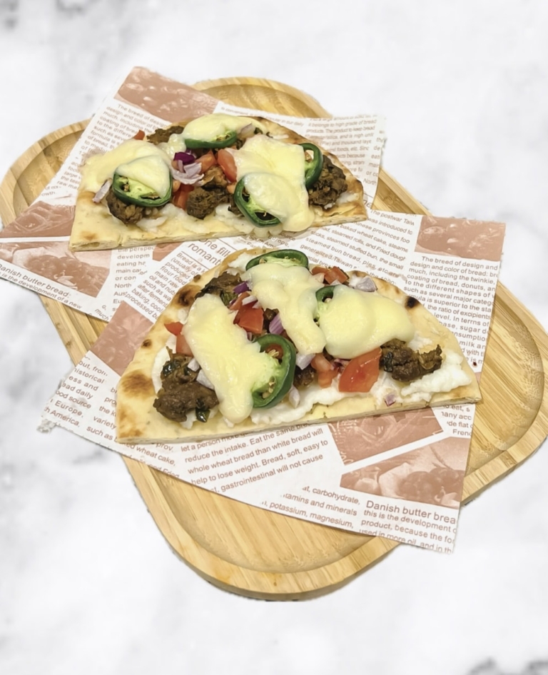 Air-Fryer Middle Eastern Style Beef Kebab Pizza